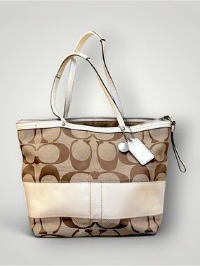 Coach Signature Canvas Leather Shoulder Bag Purse Tote Satchel Designer Handbag